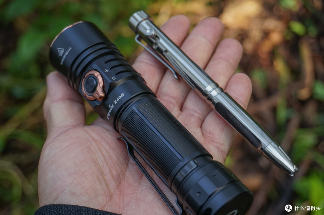 FENIX E40R深度体验,5000流明近距离补光利器
