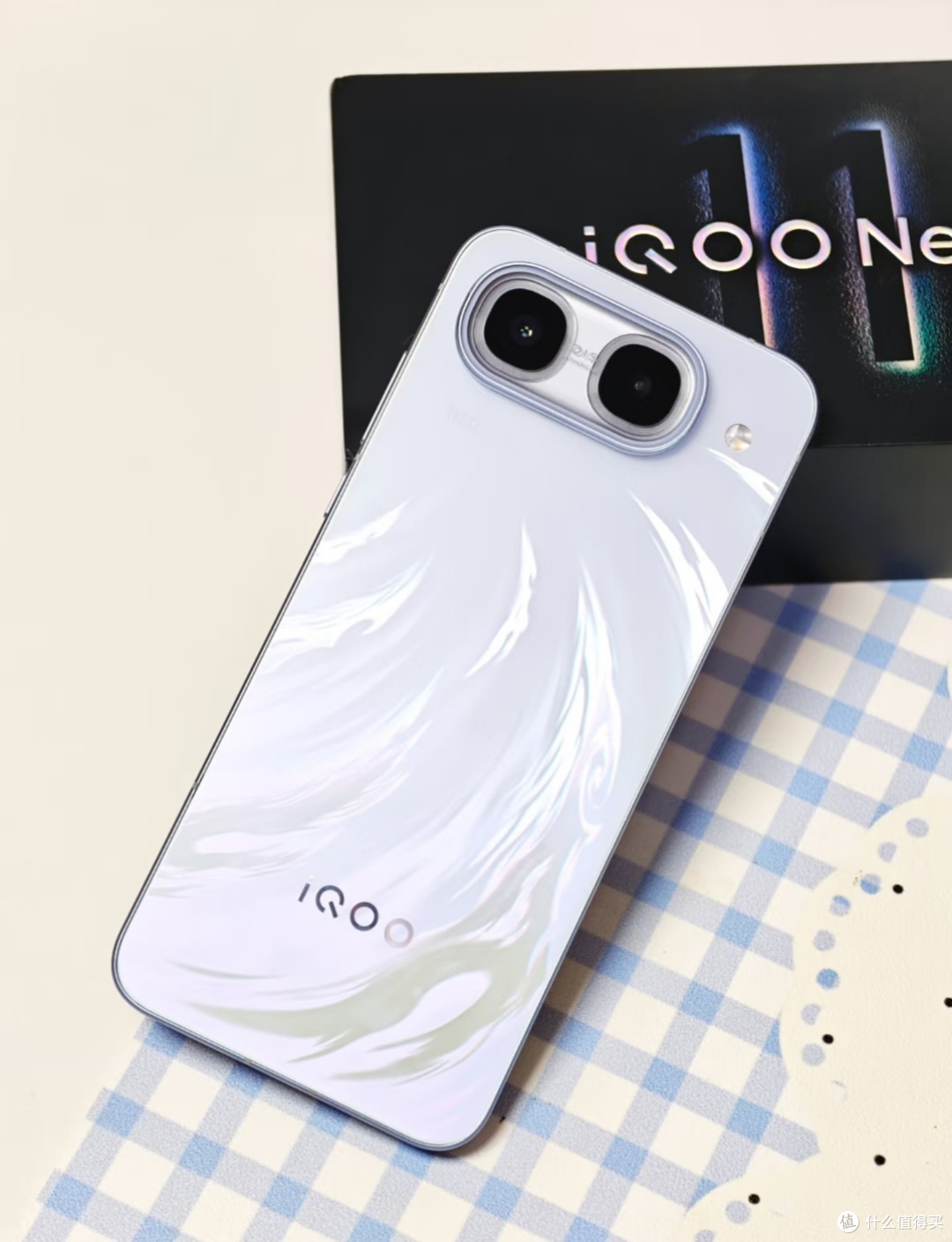 不藏着掖着!iQOO Neo11至尊版深度测评,优缺点实话实说