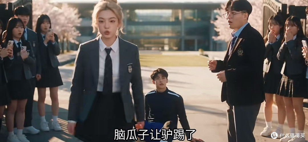 穿进韩剧当恶毒女配,结果她是东北黑道千金
