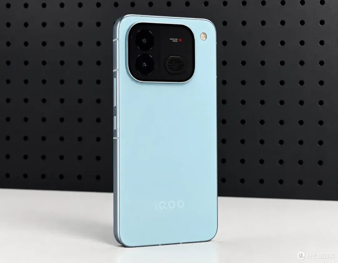 京东双11竞速榜:国产手机集体涨价,打不过老款iPhone?