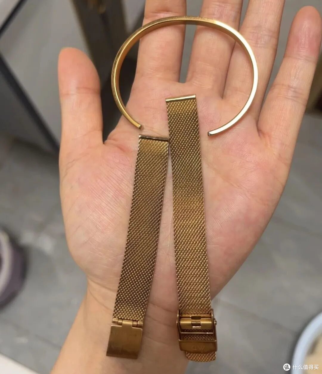 断舍离后才发现:那些年花重金买的东西,如今半价都没人要!