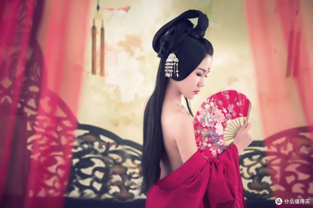 断舍离后才发现:那些年花重金买的东西,如今半价都没人要!